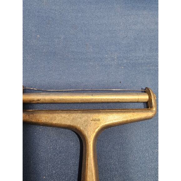 Vintage Aluminum Cheese Slicer - 4" (inches) wide - Made in Japan - Picture 2 of 6
